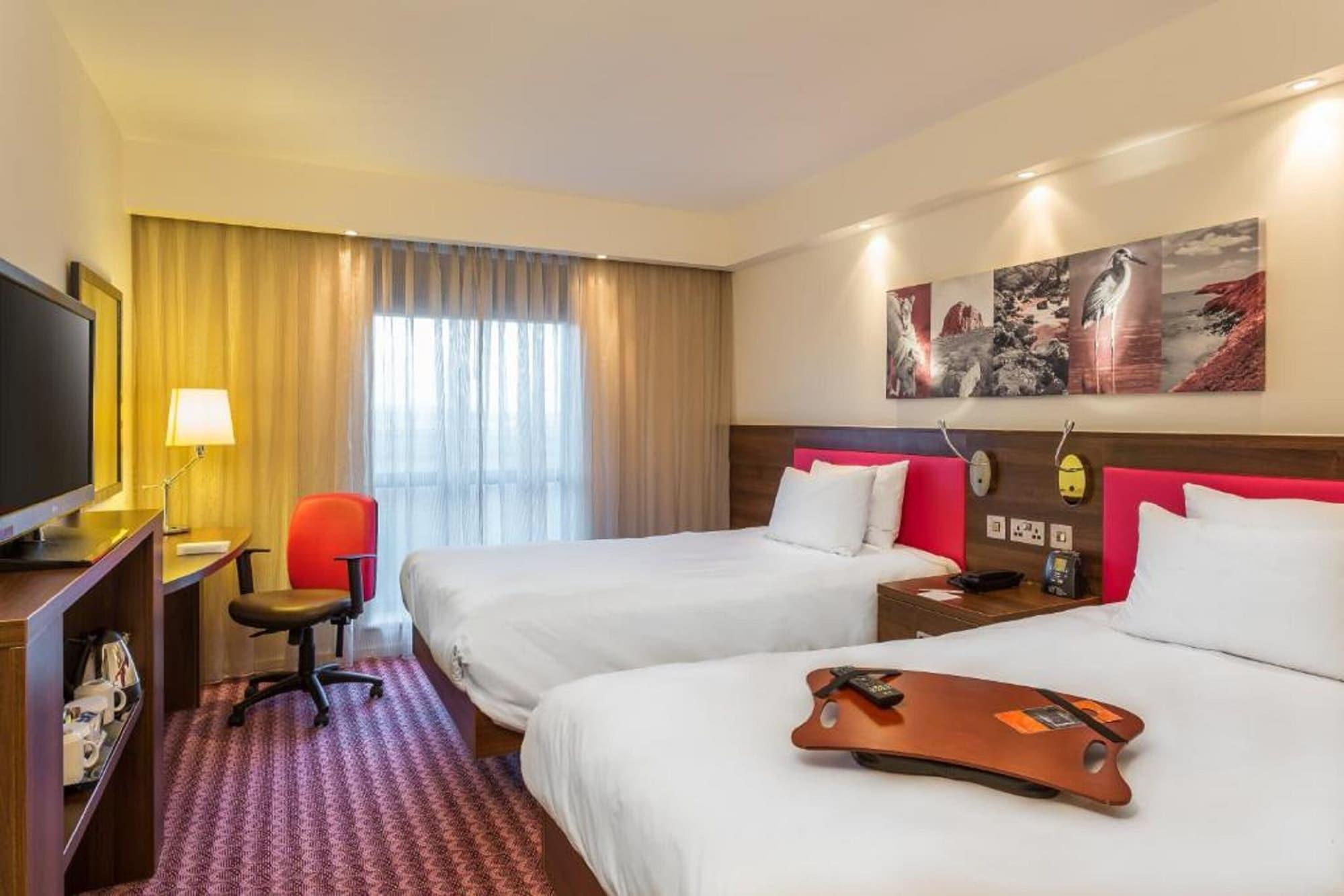 Hampton By Hilton Exeter Airport Otel Woodbury Dış mekan fotoğraf