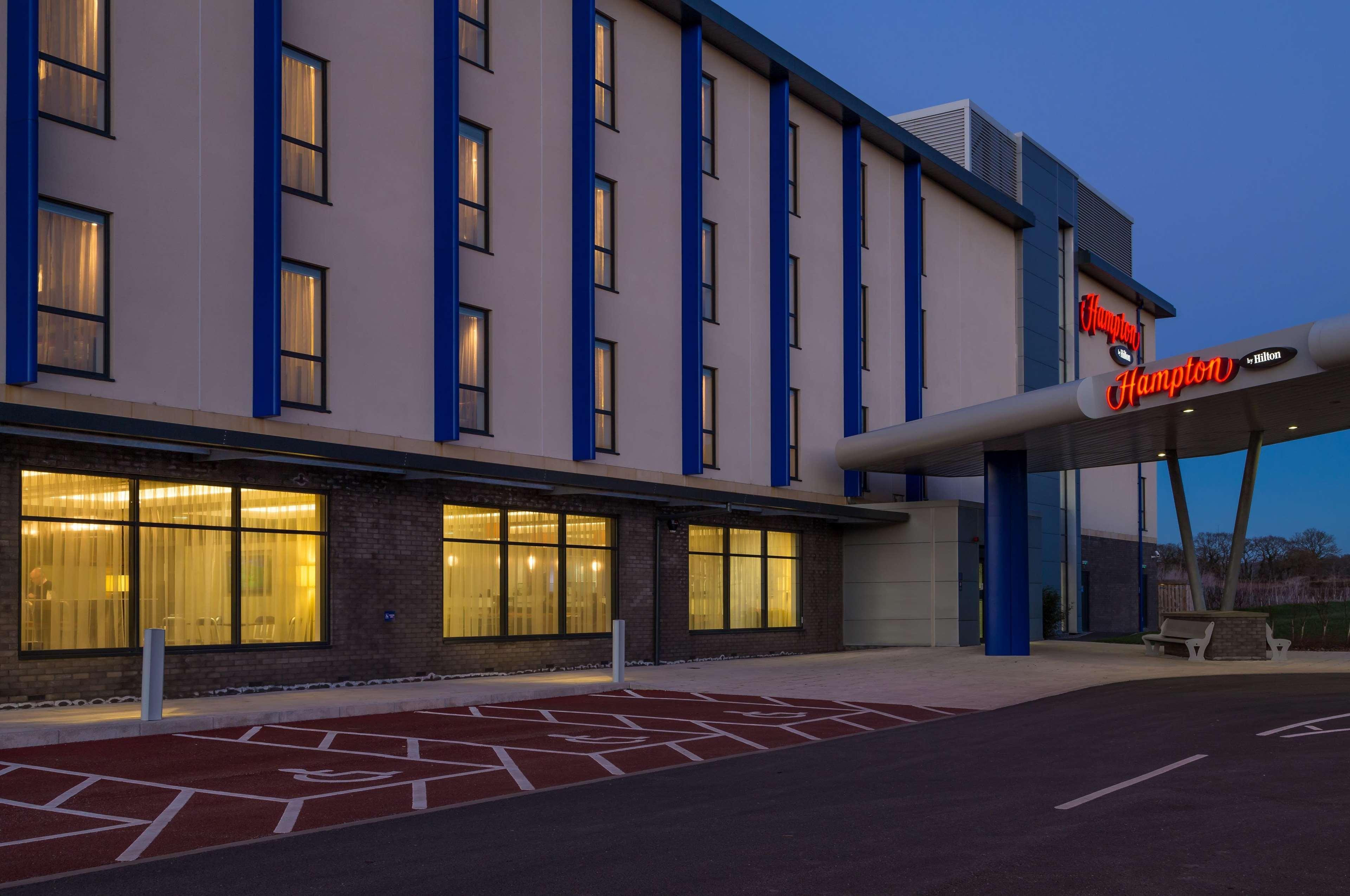 Hampton By Hilton Exeter Airport Otel Woodbury Dış mekan fotoğraf